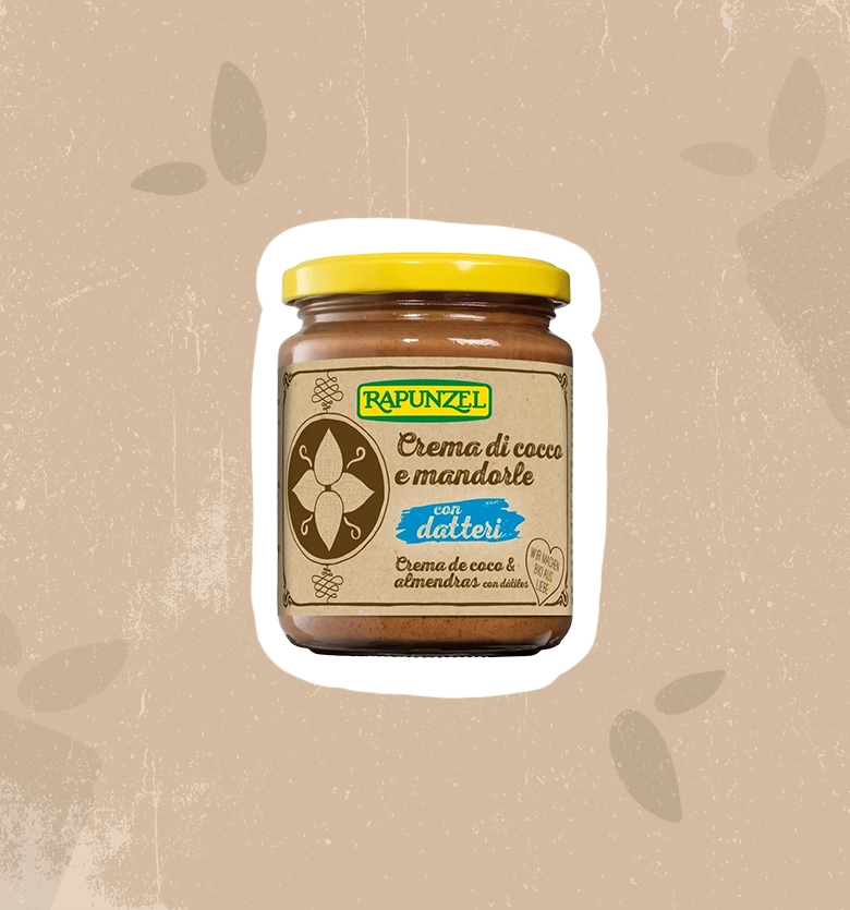 Crema di cocco con mandorle e datteri